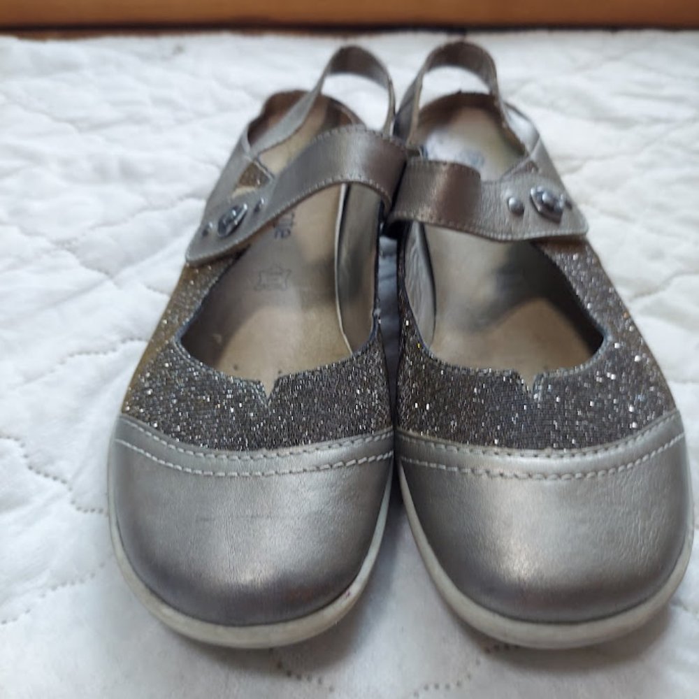 REMONTE Mary Jane Slip On Flats Metallic Sparkle Leather Insoles - US Size 9.5